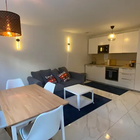 Apartment Stillvoll Neubau-appart Nahe Legoland Und Fachklinik Ichenhausen